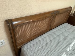 CAMA CON SOMIER + COLCHÓN DE 135 CM