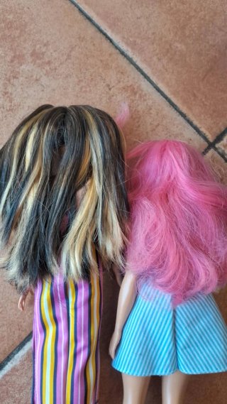 Lotto Barbie Asiatica, Daisy e Sedia a Rotelle ken