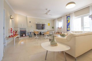 Chalet en venta en Almijara - Capistrano - Cueva de Nerja en Nerja