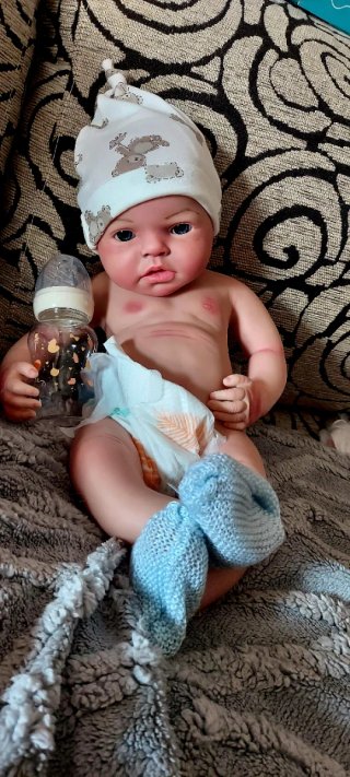 Reborn silicona niño 49cm