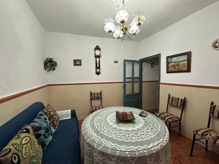 Casa adosada en venta en Torreperogil
