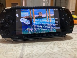 PSP 1004 Negra con Cargador y Tarjeta 2 GB