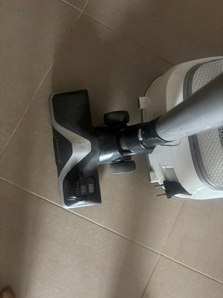 Aspiradora Rowenta Silence Force Compact