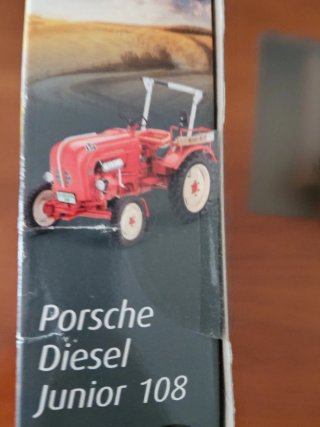 Maqueta Revell Porsche Diesel Junior 108