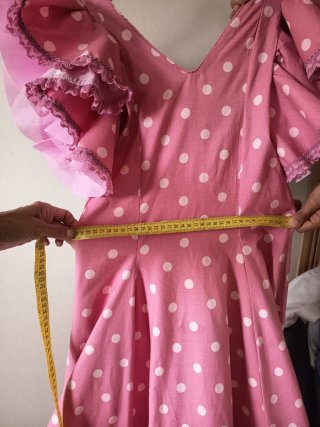 Vestido de flamenca rosa lunares
