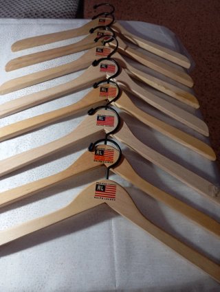Perchas Madera Ralph Lauren Originales.(5€ Unidad)