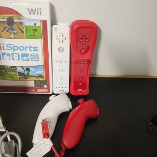 Nintendo Wii Mini Rosso con due controller e gioch