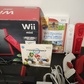 Nintendo Wii Mini Rosso con due controller e gioch