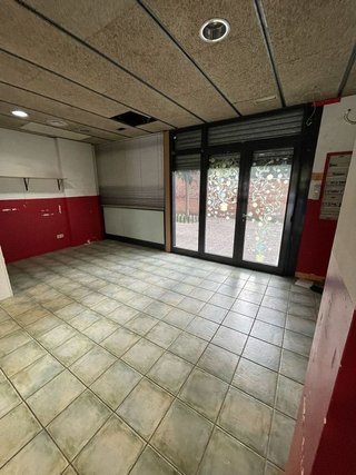 Local comercial en alquiler en Eixample Sud – Migdia en Girona