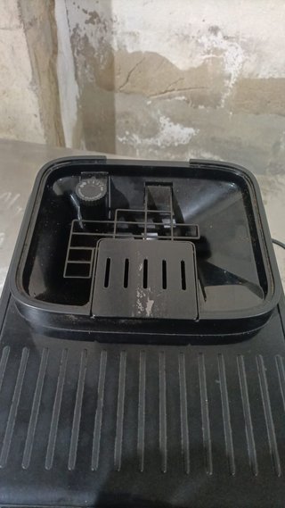 Macchina da caffè superautomatica De'Longhi con 7 ricette
