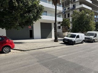 Local comercial en alquiler en Nueva Andalucía centro en Marbella
