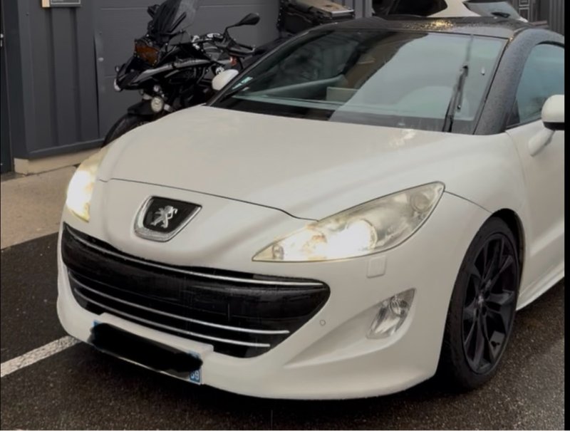 Peugeot RCZ 2011 - foto 1