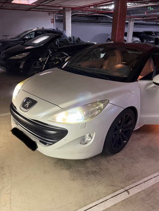 Peugeot RCZ 2011
