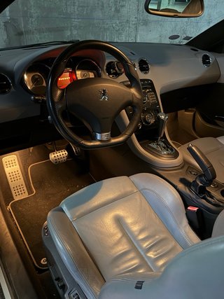 Peugeot RCZ 2011