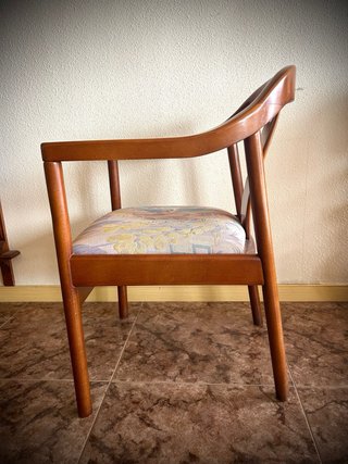 Mesa de juegos con 4 sillas madera maciza