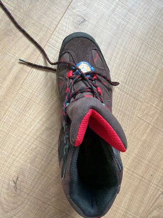 Botas de trekking Joma marrones y rojas T42
