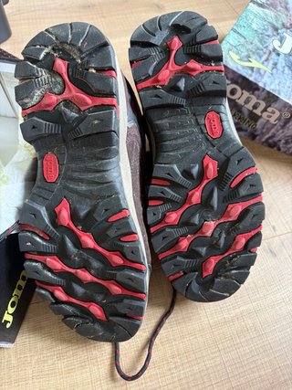 Botas de trekking Joma marrones y rojas T42