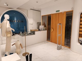 Local comercial en venta en Villanueva de la Cañada en Villanueva de la Cañada