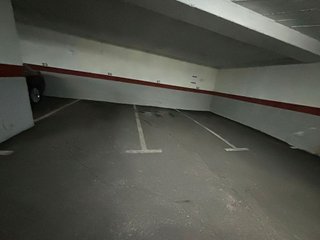 Garaje en venta en Mercado en Alicante