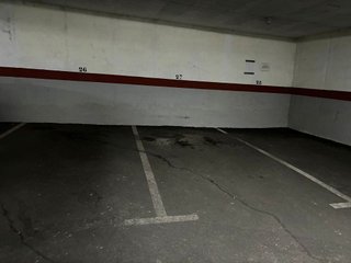 Garaje en venta en Mercado en Alicante