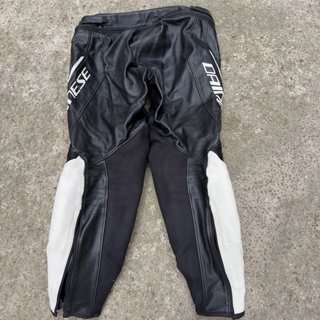 Pantalones Moto Dainese y Alpinestars