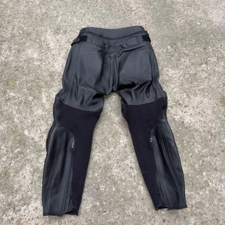 Pantalones Moto Dainese y Alpinestars