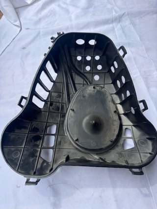 Buell XB12X 2006. Airbox con servo motor valvula