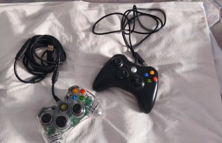 Xbox 360 con 2 mandos