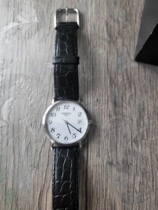 Tissot Everytime Medium - Vetro Zaffiro