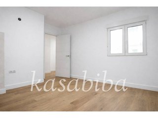 Piso en venta en Zona Avenida al Vedat en Torrent