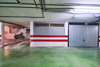 Garaje en venta en Zubia (La)