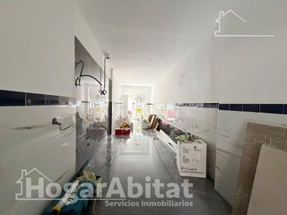 Local comercial en venta en Nuevo Centro en Sagunto