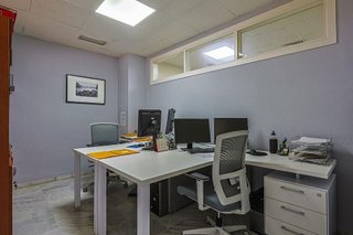 Oficina en venta en Colores - Entreparques en Sevilla