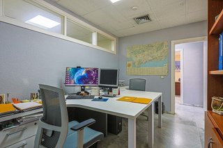 Oficina en venta en Colores - Entreparques en Sevilla