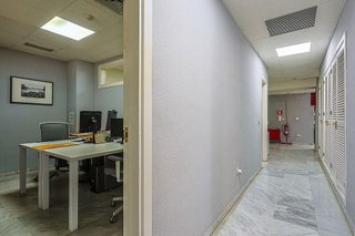 Oficina en venta en Colores - Entreparques en Sevilla
