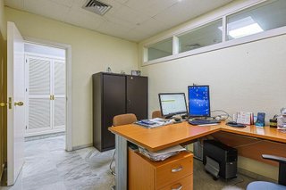 Oficina en venta en Colores - Entreparques en Sevilla