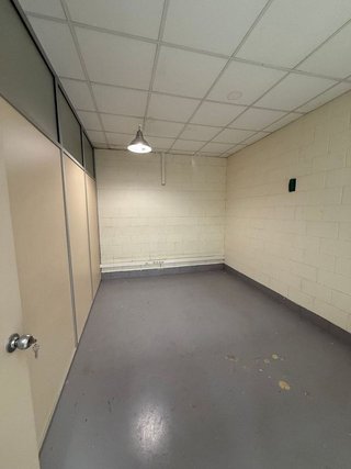 Local comercial en alquiler en Roca del Vallès, la