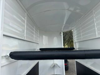 Remolque caballo 1.5 plazas
