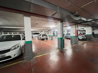 Garaje en venta en Castillejos en Madrid