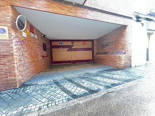 Garaje en venta en Castillejos en Madrid