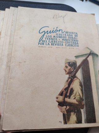 Revistas militares guión