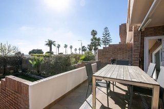 Casa adosada en alquiler en La Pineda en Castelldefels