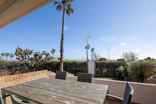 Casa adosada en alquiler en La Pineda en Castelldefels