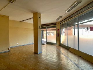 Local comercial en alquiler en Eixample Sud – Migdia en Girona