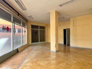 Local comercial en alquiler en Eixample Sud – Migdia en Girona