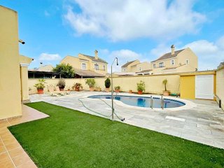 Chalet en alquiler en El Rinconcillo en Algeciras