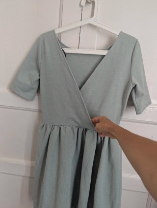 L. Vestido escote espalda gris azulado
