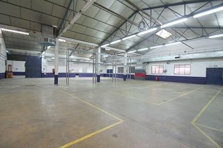 Nave industrial en venta en Zona Industrial en Paracuellos de Jarama