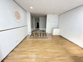 Local comercial en venta en Carcaixent
