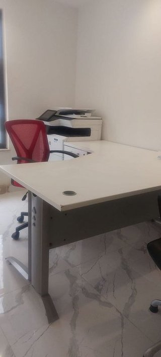 Oficina en alquiler en Playa Bajadilla - Puertos en Marbella